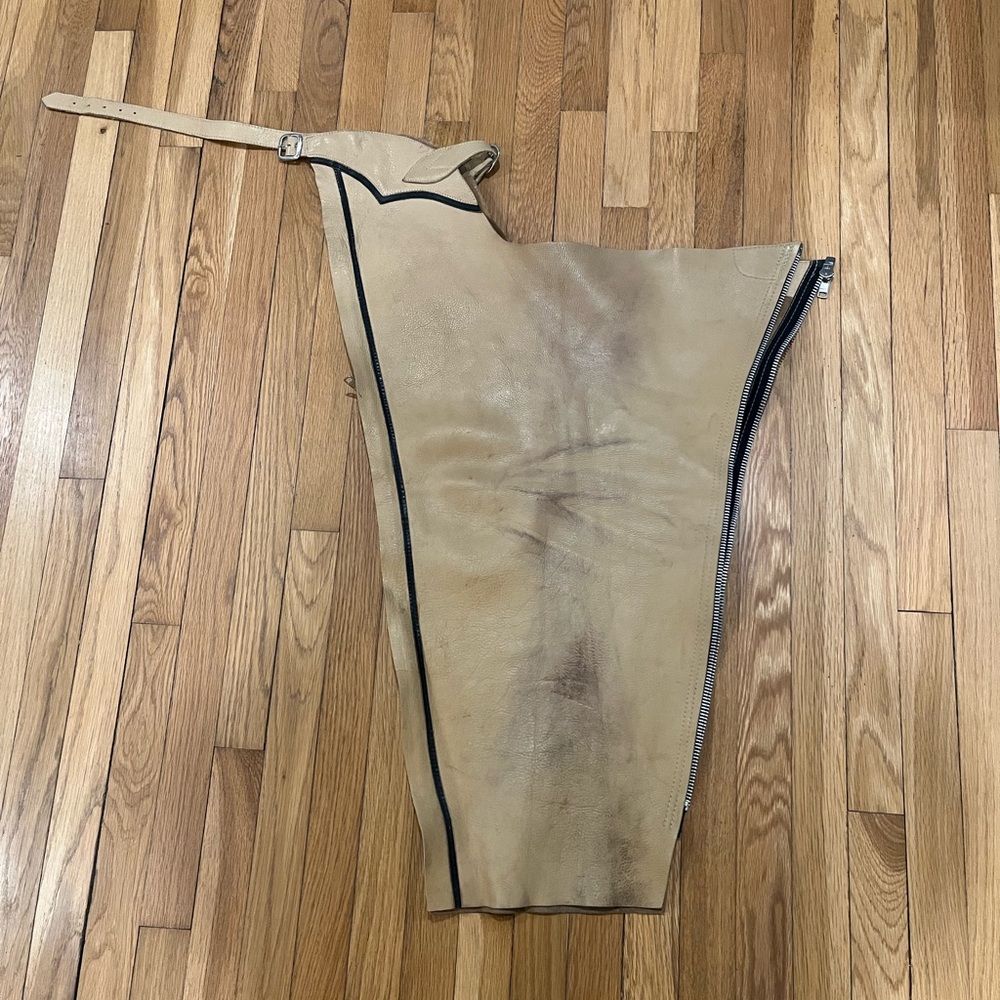Full Leather Riding Chaps 🐴 - Picture 2 of 8